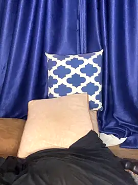 sweetestval online show from 11/28/25, 11:43