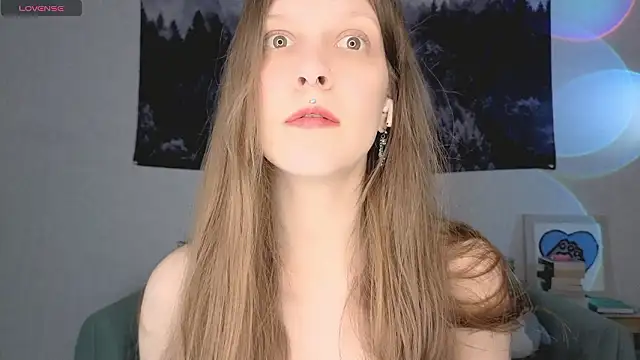 SolarAlice online show from 03/05/26, 04:36