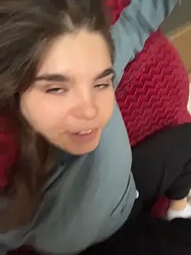 Mia Brackenridge26 online show from 11/03/25, 10:08