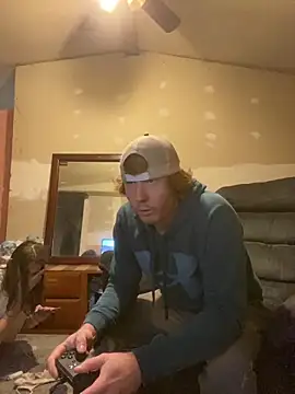 Snapshot of hottestcouplevaa chatting on 01/15/25, 09:24 hottestcouplevaa online show from 01/15/25, 09:24