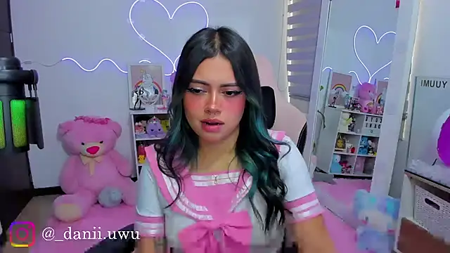 CuteDani  online show from 03/06/26, 03:07