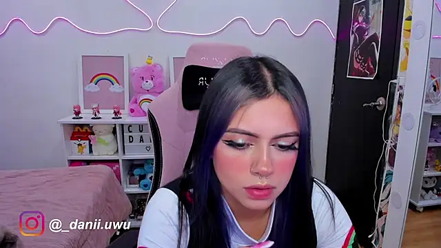 CuteDani  online show from 02/01/25, 12:51