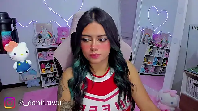 CuteDani  online show from 05/10/26, 08:18