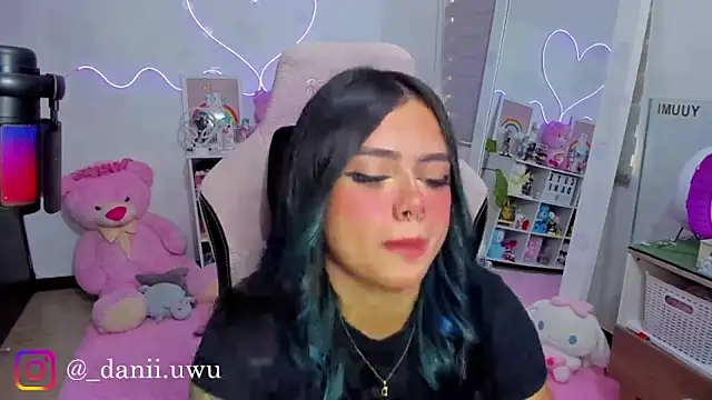 CuteDani  online show from 04/22/26, 03:52