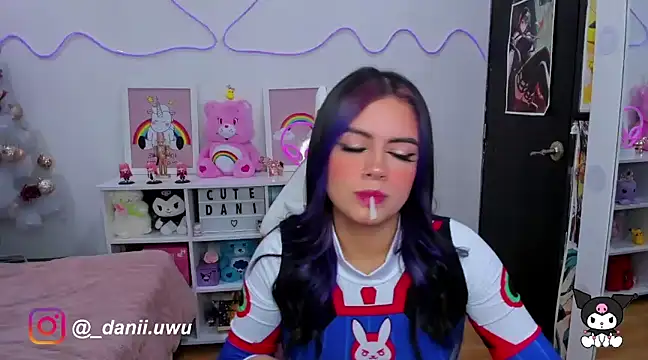 CuteDani  online show from 12/04/24, 09:56