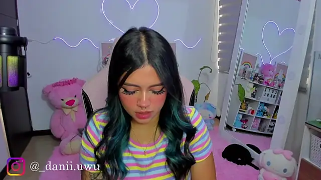 CuteDani  online show from 04/27/26, 03:43