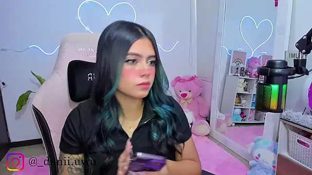 CuteDani  online show from 02/11/26, 11:54