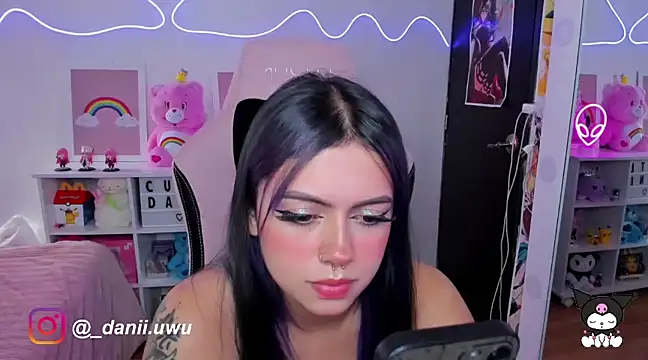 CuteDani  online show from 02/05/25, 06:37