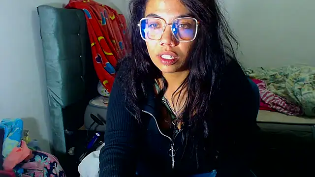 AmaraRoberts420 online show from 12/14/25, 01:56