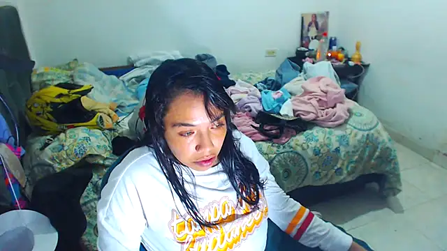 AmaraRoberts420 online show from 10/22/25, 02:11