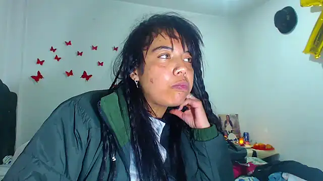 AmaraRoberts420 online show from 10/28/25, 12:44