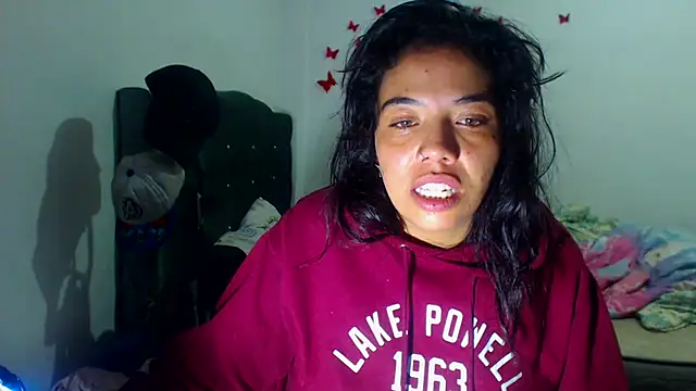 AmaraRoberts420 online show from 12/01/25, 06:09