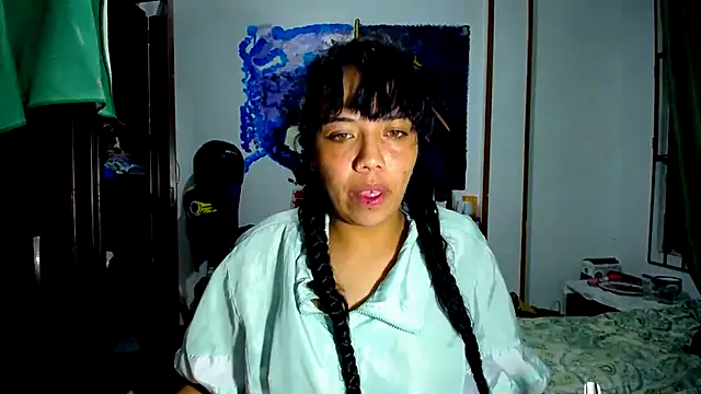 Snapshot of AmaraRoberts420 chatting on 05/14/26, 01:57 AmaraRoberts420 online show from 05/14/26, 01:57