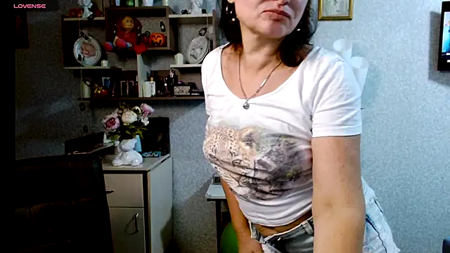 BeatriksS online show from 10/30/25, 05:32