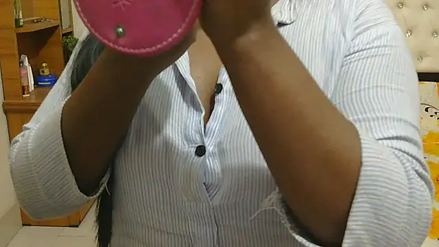 esita 1212 online show from 02/09/26, 02:09