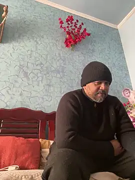 Snapshot of Dick_6inches chatting on 12/18/25, 08:30 Dick 6inches online show from 12/18/25, 08:30