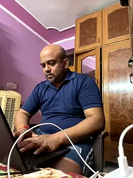 Snapshot of Dick_6inches chatting on 11/01/25, 08:25 Dick 6inches online show from 11/01/25, 08:25