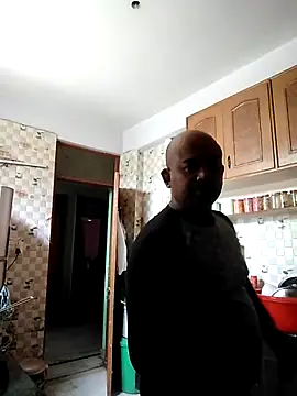 Dick 6inches online show from 03/21/25, 05:43