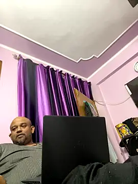 Snapshot of Dick_6inches chatting on 11/26/25, 01:55 Dick 6inches online show from 11/26/25, 01:55