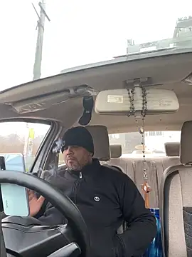 Dick 6inches online show from 12/19/25, 03:10