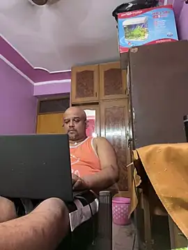 Dick 6inches online show from 05/04/26, 08:50