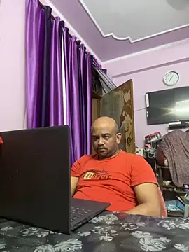 Dick 6inches online show from 10/07/25, 01:34