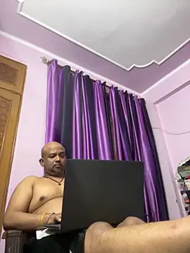 Dick 6inches online show from 10/18/25, 02:19