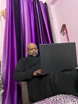 Dick 6inches online show from 02/13/26, 05:18