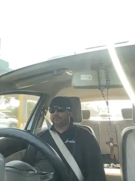 Snapshot of Dick_6inches chatting on 11/05/25, 06:27 Dick 6inches online show from 11/05/25, 06:27