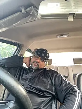 Dick 6inches online show from 06/16/26, 12:43