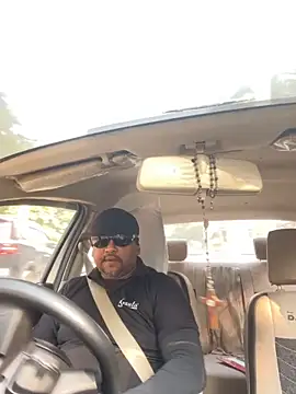 Snapshot of Dick_6inches chatting on 11/13/25, 04:27 Dick 6inches online show from 11/13/25, 04:27