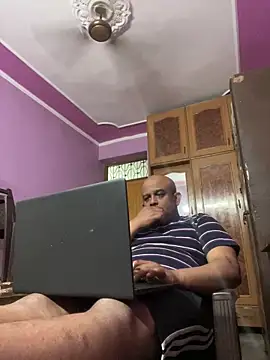 Dick 6inches online show from 04/02/26, 02:24