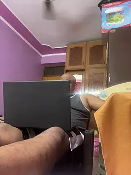 Dick 6inches online show from 06/03/26, 04:57