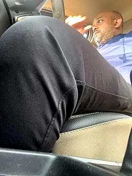 Snapshot of Dick_6inches chatting on 11/02/25, 09:47 Dick 6inches online show from 11/02/25, 09:47