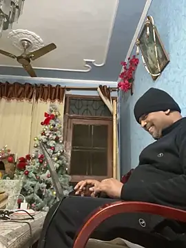 Dick 6inches online show from 12/21/25, 03:47