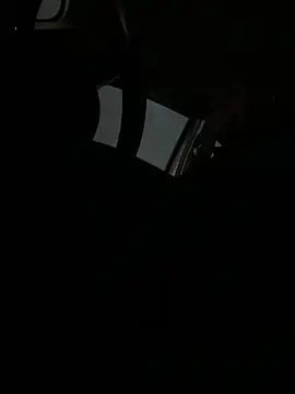 Snapshot of Dick_6inches chatting on 12/14/25, 01:39 Dick 6inches online show from 12/14/25, 01:39