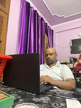 Snapshot of Dick_6inches chatting on 10/22/25, 03:33 Dick 6inches online show from 10/22/25, 03:33