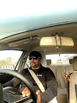 Snapshot of Dick_6inches chatting on 11/14/25, 04:38 Dick 6inches online show from 11/14/25, 04:38