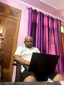 Dick 6inches online show from 10/13/25, 03:41