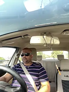 Dick 6inches online show from 04/18/26, 03:53