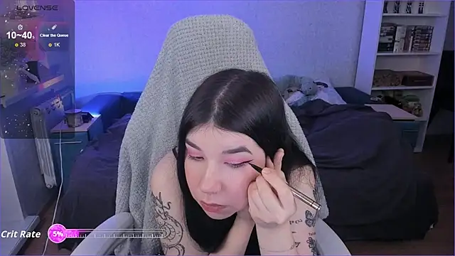 Snapshot of kellyharris chatting on 09/25/25, 02:23 kellyharris online show from 09/25/25, 02:23