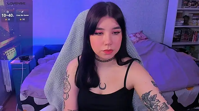 Snapshot of kellyharris chatting on 03/16/25, 02:11 kellyharris online show from 03/16/25, 02:11