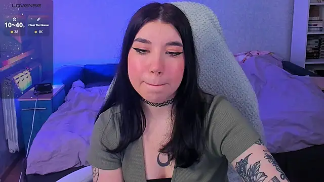 Snapshot of kellyharris chatting on 02/07/25, 04:14 kellyharris online show from 02/07/25, 04:14