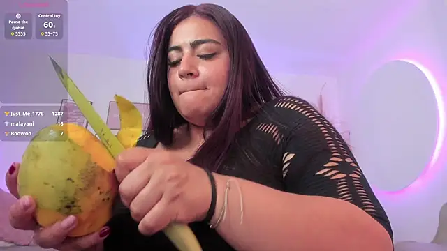 silvia lane online show from 12/14/25, 08:42