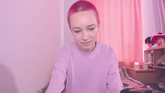 VivianLy  online show from 05/19/26, 01:40
