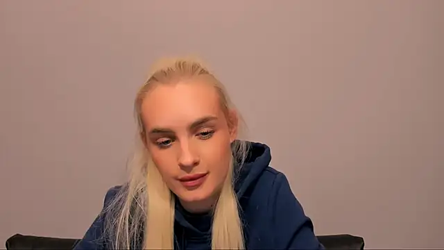 OliviaKisss online show from 02/24/26, 08:53