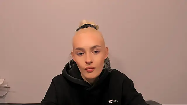 OliviaKisss online show from 03/09/26, 02:09