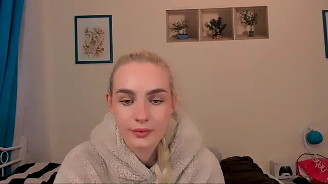 OliviaKisss online show from 04/19/26, 05:36