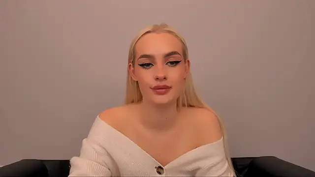 OliviaKisss online show from 12/02/25, 07:48