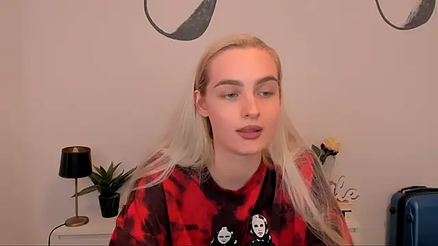 OliviaKisss online show from 10/03/25, 08:32